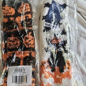 2 NIP Old Navy Halloween Cozy Socks